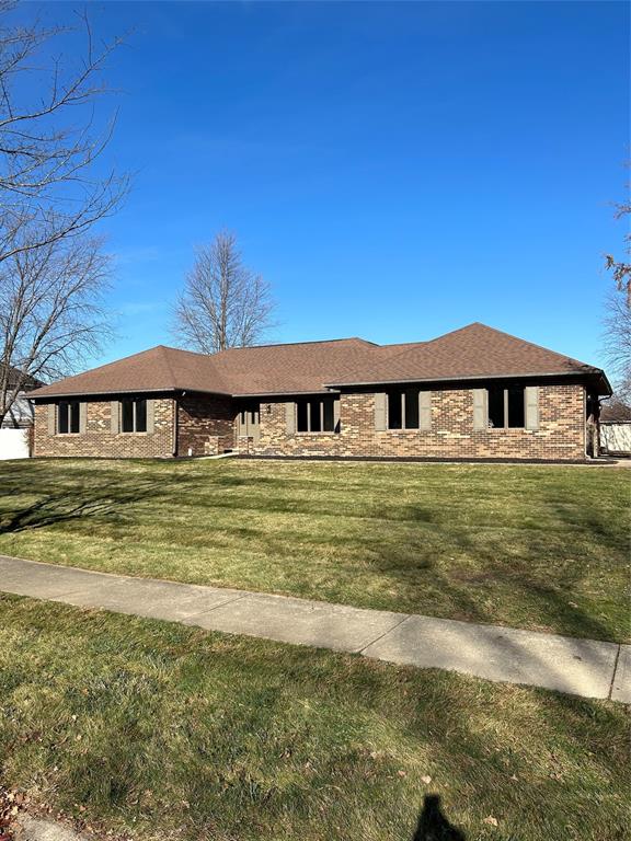 Sold 220 Ulen Overlook, Lebanon, IN 46052 3 Beds / 2 Full Baths / 1